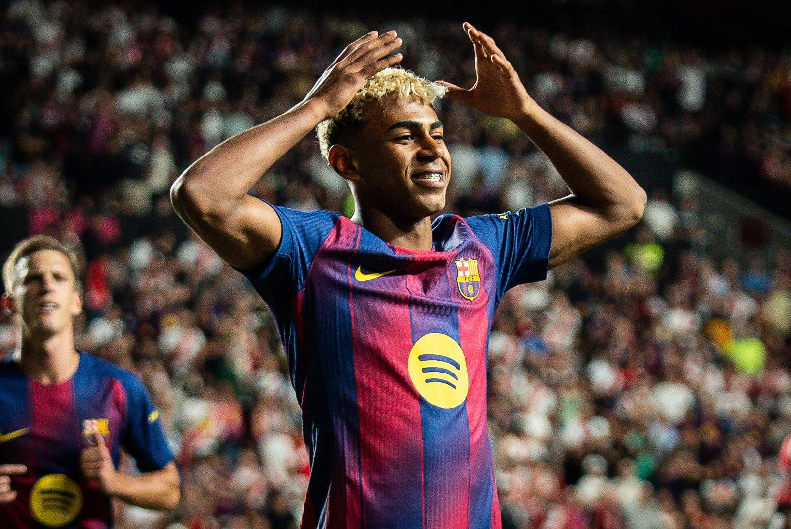 星空体育下载-维斯塔潘：亚马尔的表现令人印象深刻，他会在未来几年赢得金球奖