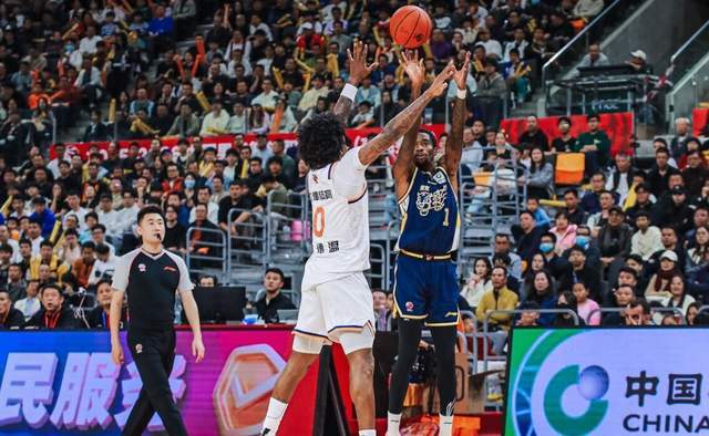 星空体育APP-央视直播!上海VS广东胜券在握,五位国手同时缺阵,杜锋恐遭淘汰