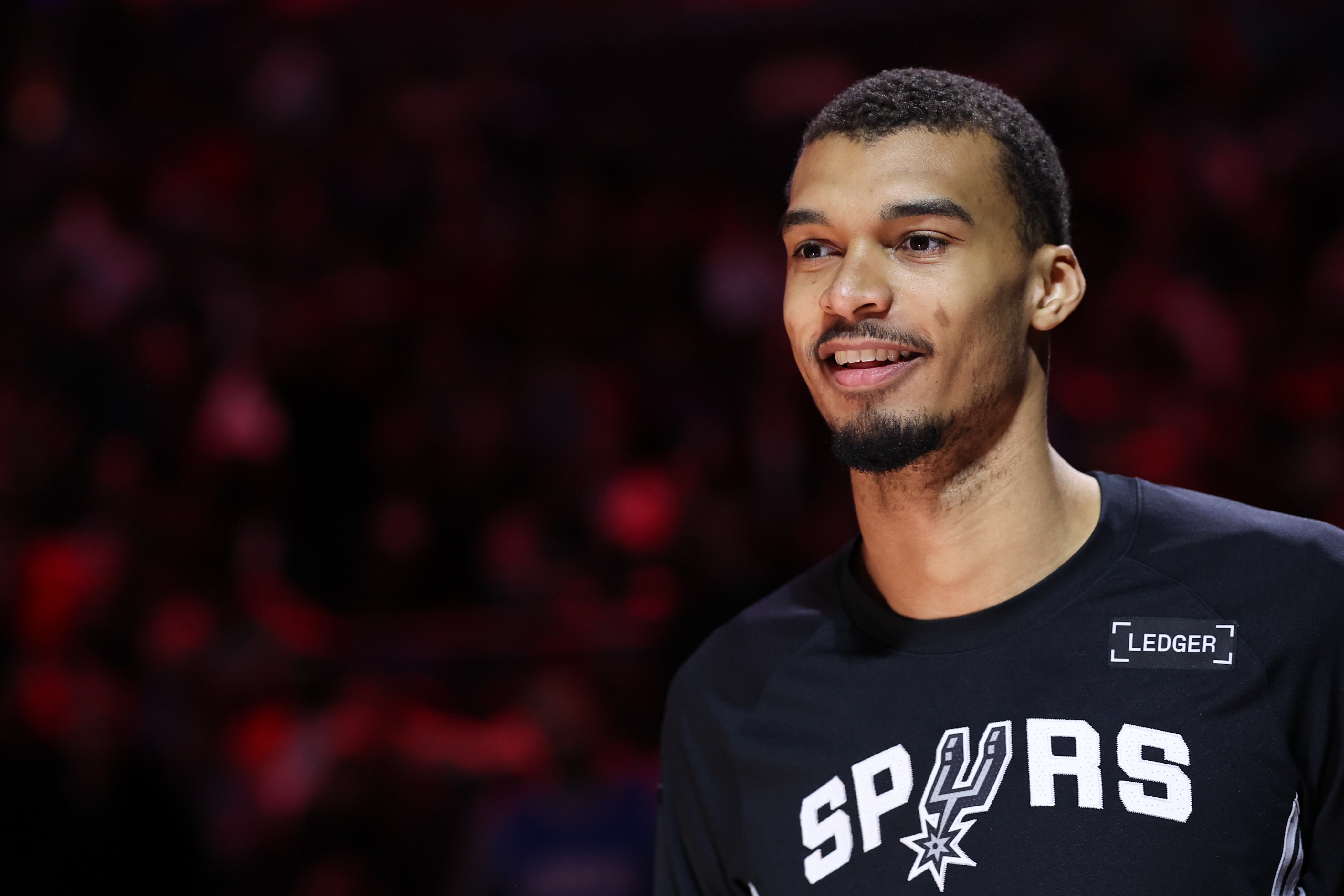 星空体育APP-文班谈赛季末是否轮休:我每场都想打 但有些比赛确实可以轮休